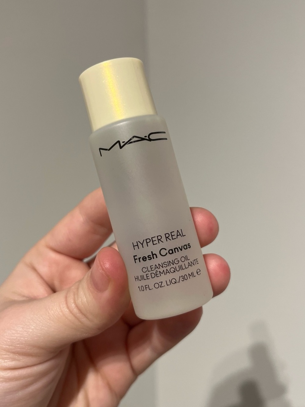 MAC Cosmetics Hyper Real Fresh Canvas Cleansing Oil